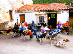 Aquí estamos dispuestos a empezar nuestra ruta de seis días./ Foto JM