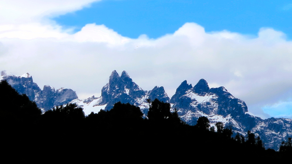 Cumbres escarpadas por todas partes./ Foto JM